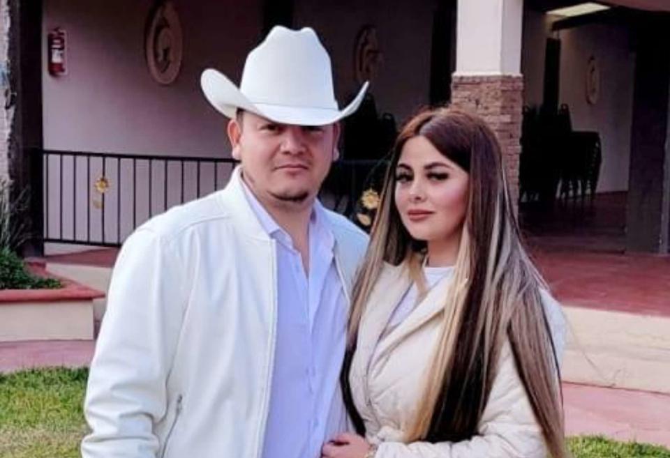 <p>Kevin Hernández Facebook</p> Kevin Hernández y su esposa Maricela Sandoval