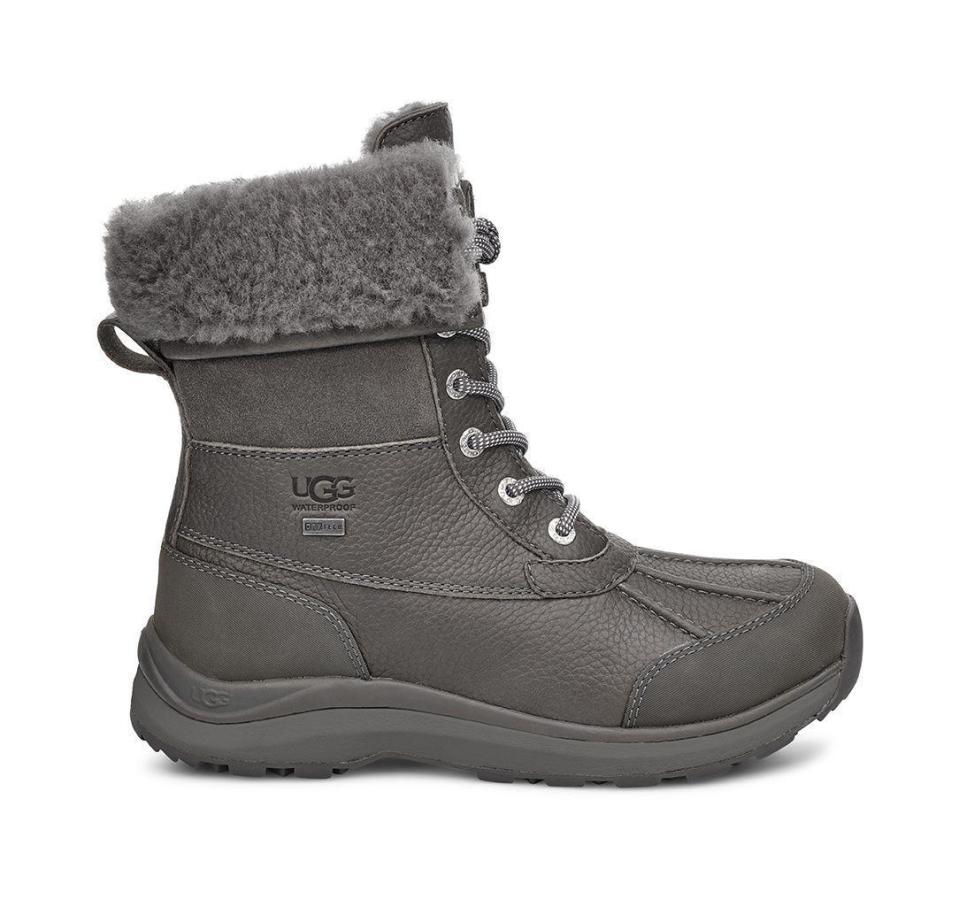 UGG Adirondack Boot III極地靴系列，NT$10,200。（藍鐘提供）