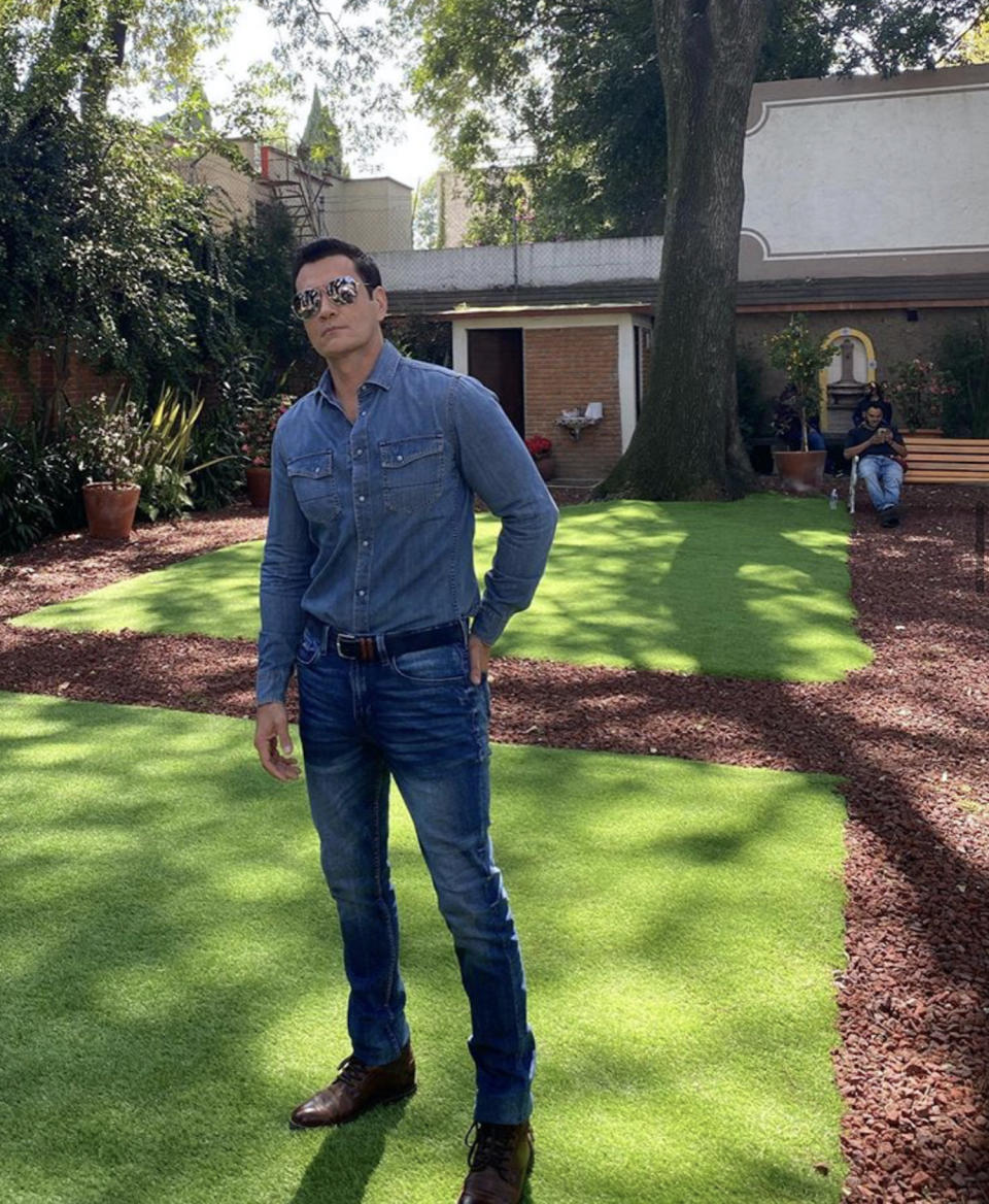 <p><strong>David Zepeda</strong> continúa grabando en México el melodrama <a href="https://peopleenespanol.com/telenovelas/univision-anuncia-fecha-estreno-vencer-el-desamor/" rel="nofollow noopener" target="_blank" data-ylk="slk:Vencer el desamor;elm:context_link;itc:0;sec:content-canvas" class="link "><em>Vencer el desamor</em></a>, historia que estrenará Univision el 9 de noviembre, y desde una de las locaciones de la telenovela regaló a sus fans está instantánea que compartió por medio de su cuenta de Instagram. </p>