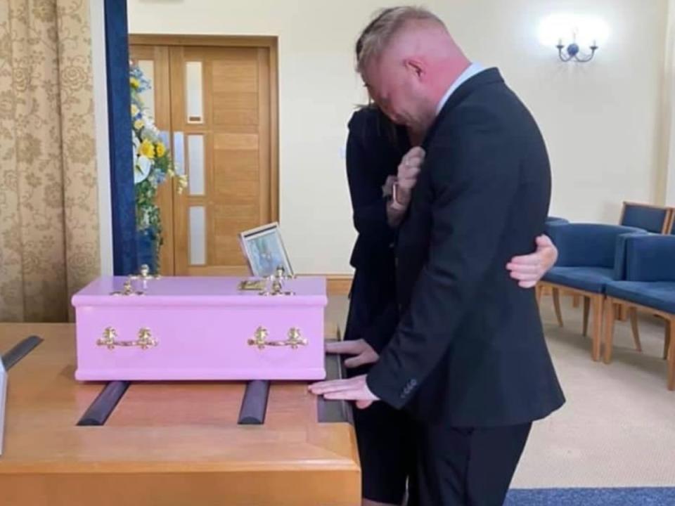 The couple mourn the loss of their daughter Scarlett. (SWNS)