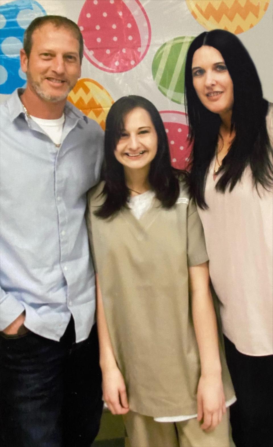 Gypsy-Rose Blanchard, center, with her father Rod Blanchard and his wife, Kristy.