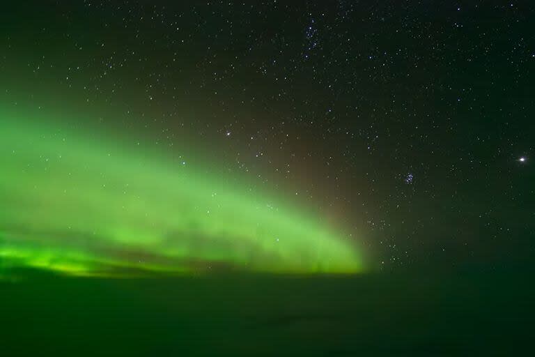 La imagen de la aurora boreal tomada por los pilotos de un vuelo de Air Portugal