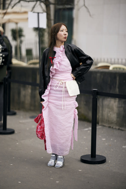 Day 2 of Paris Fashion Week Street Style Was All About Tights