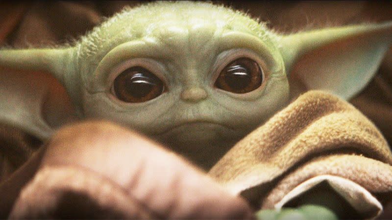 Tout le monde est obsédé par bébé Yoda pour une raison scientifique. Photo: Disney+