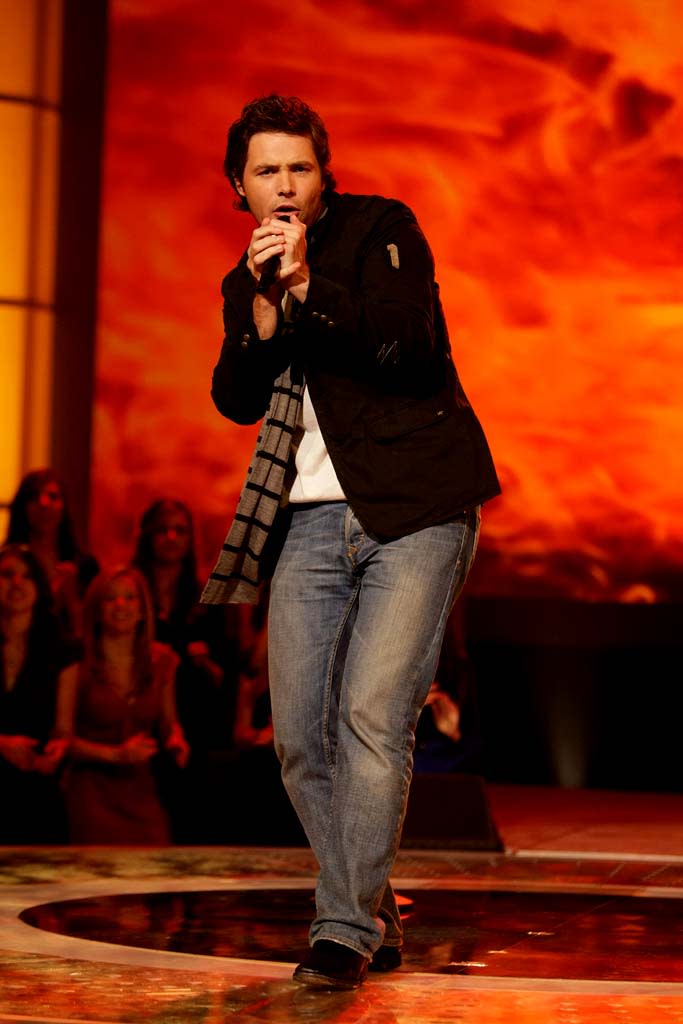 Michael Johns performs as one of the top 24 contestants on the 7th season of American Idol.