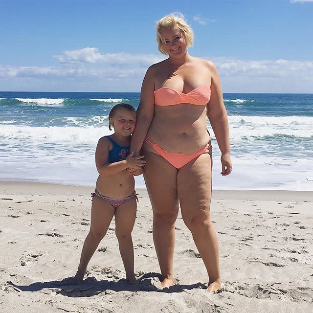 Many women actually look like this in a bikini. Stretch marks and all. :  r/Instagramreality