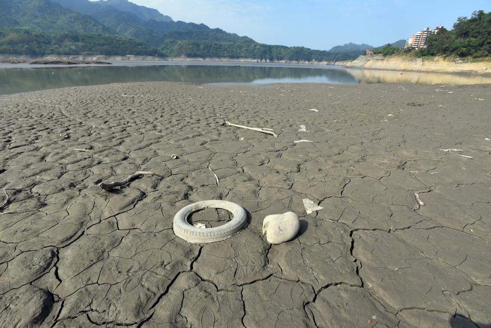 TAOYUAN, April 13, 2021 -- Photo taken on April 13, 2021 shows the Shimen reservoir in Taoyuan, southeast China's Taiwan.
  Taiwan is facing its worst drought in decades, with the island's reservoirs at dangerously low water levels.
As of Tuesday, 17 of the island's 19 major reservoirs were at less than 50 percent capacity, according to data from the island's water conservancy authorities. (Photo by Xinhua via Getty) (Xinhua/Xinhua via Getty Images)