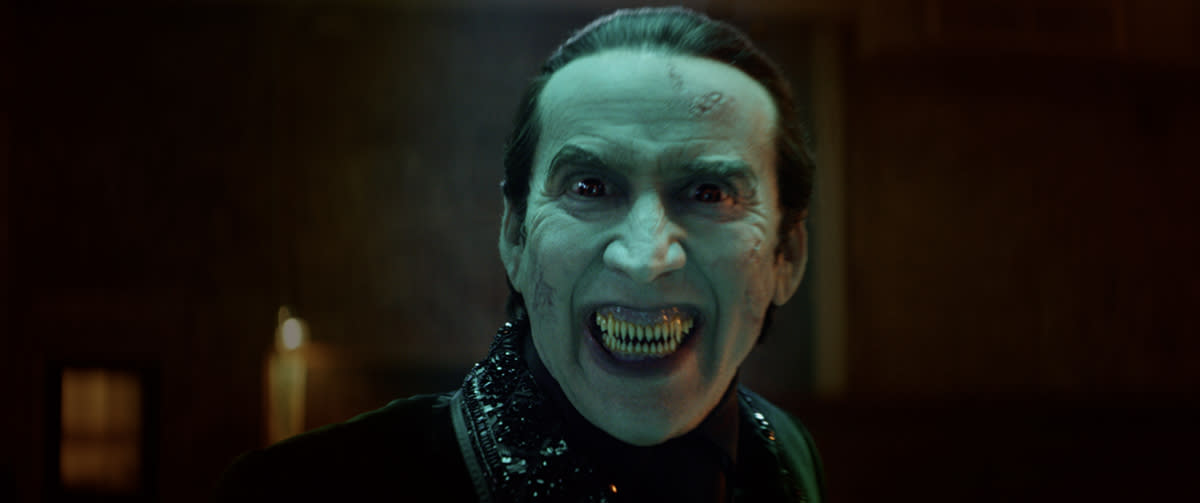 Nicolas Cage como Drácula en Renfield, dirigida por Chris McKay. (© 2023 UNIVERSAL STUDIOS. All Rights Reserved.)