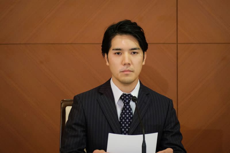 Japan's Princess Mako and her husband Kei Komuro address a news conference in Tokyo