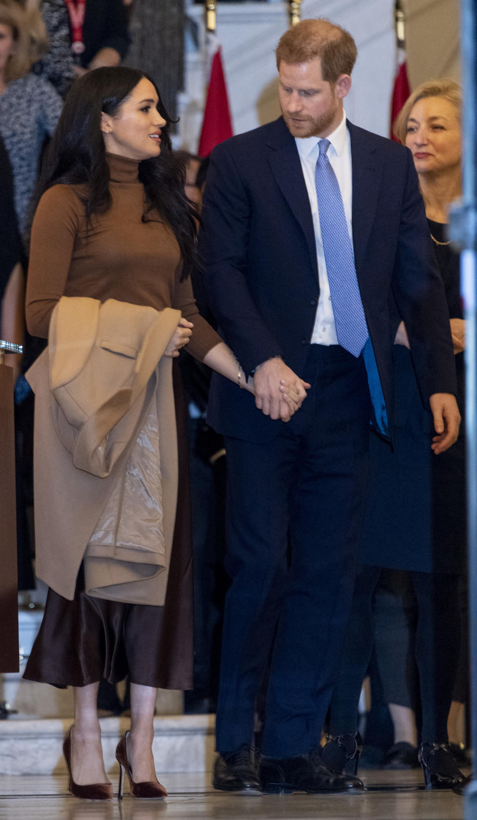 LONDON, ENGLAND - JANUARY 07: Meghan, Duchess of Sussex and Prince Harry, Duke of Sussex visit Canada House to meet with HE. Ms. Janice Charette, High Commissioner in Canada to the UK as well as staff to thank them for the warm Canadian hospitality and support they received during their recent stay in Canada at Canada House on January 7, 2020 in London, England. (Photo by Mark Cuthbert/UK Press via Getty Images)