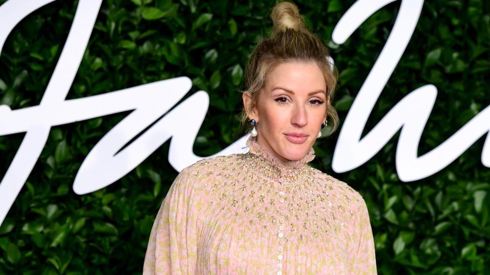 Ellie Goulding, Sängerin aus Großbritannien, blickt auf die letzten Wochen zurück.