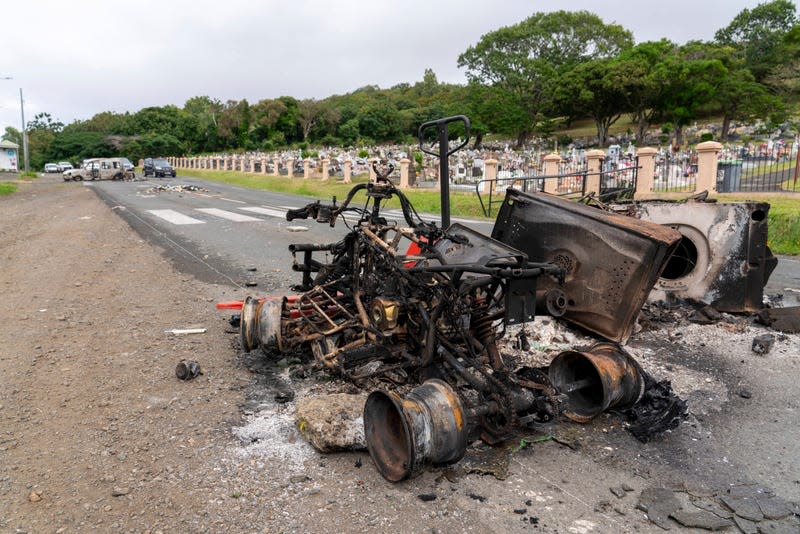 Vehicles destroyed in New Caledonia, photographed on May 14, 2024.<br> - Photo: NICOLAS JOB/SIPA (AP)