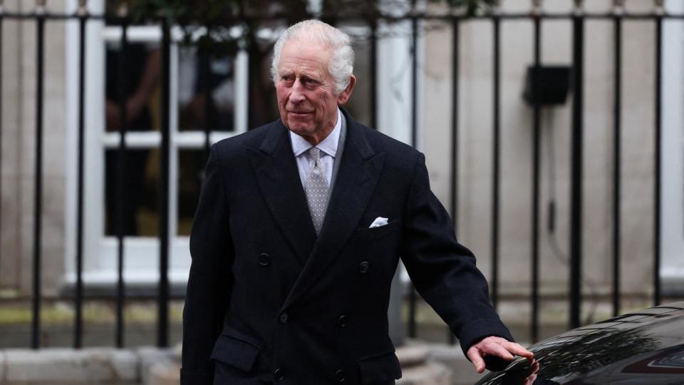 PHOTO: King Charles leaves the London Clinic, in London, Jan. 29, 2024.  (Daniel Leal/AFP via Getty Images)