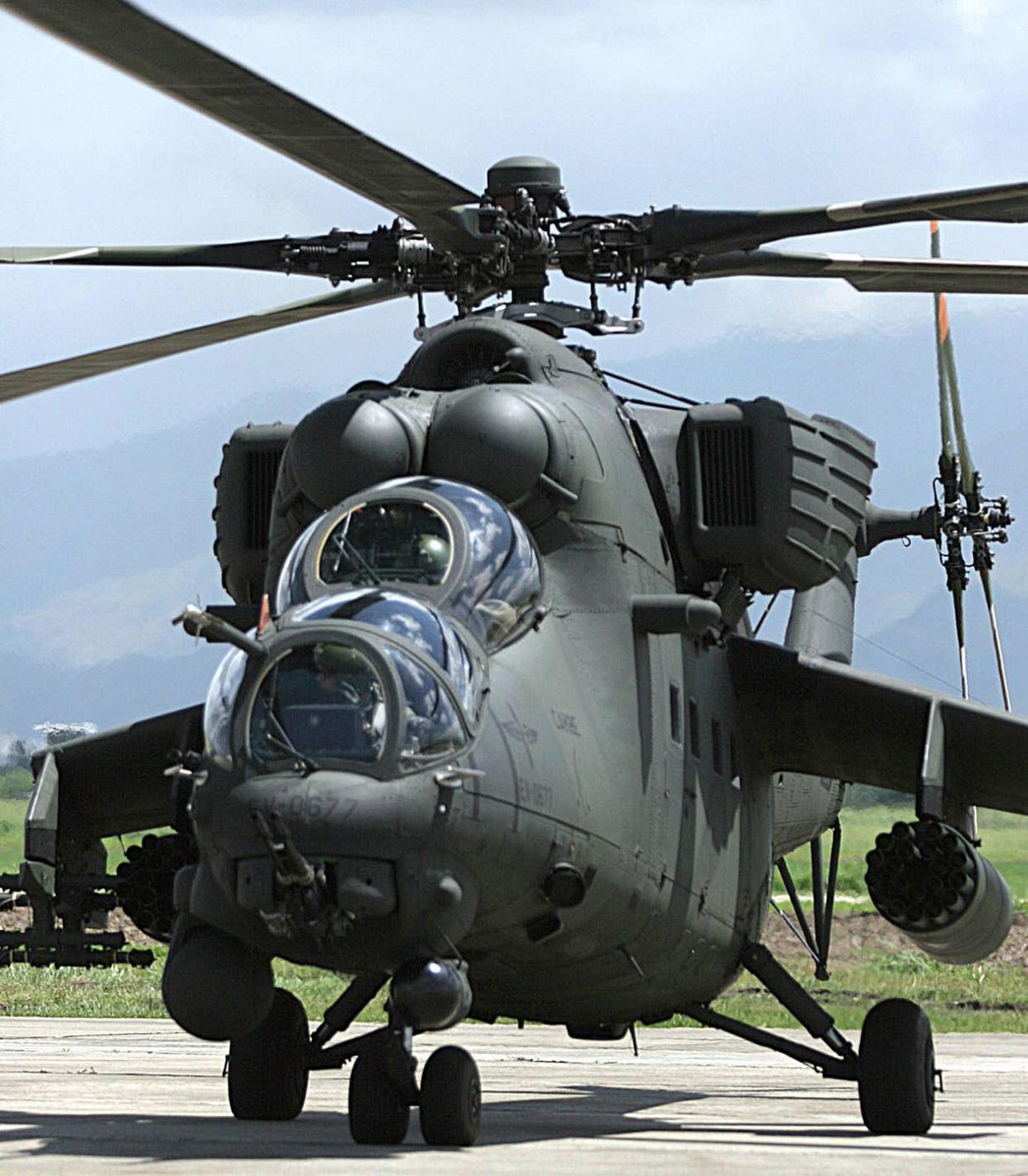 venezuelan mi 35m hind attack helicopter at maracay in 2006