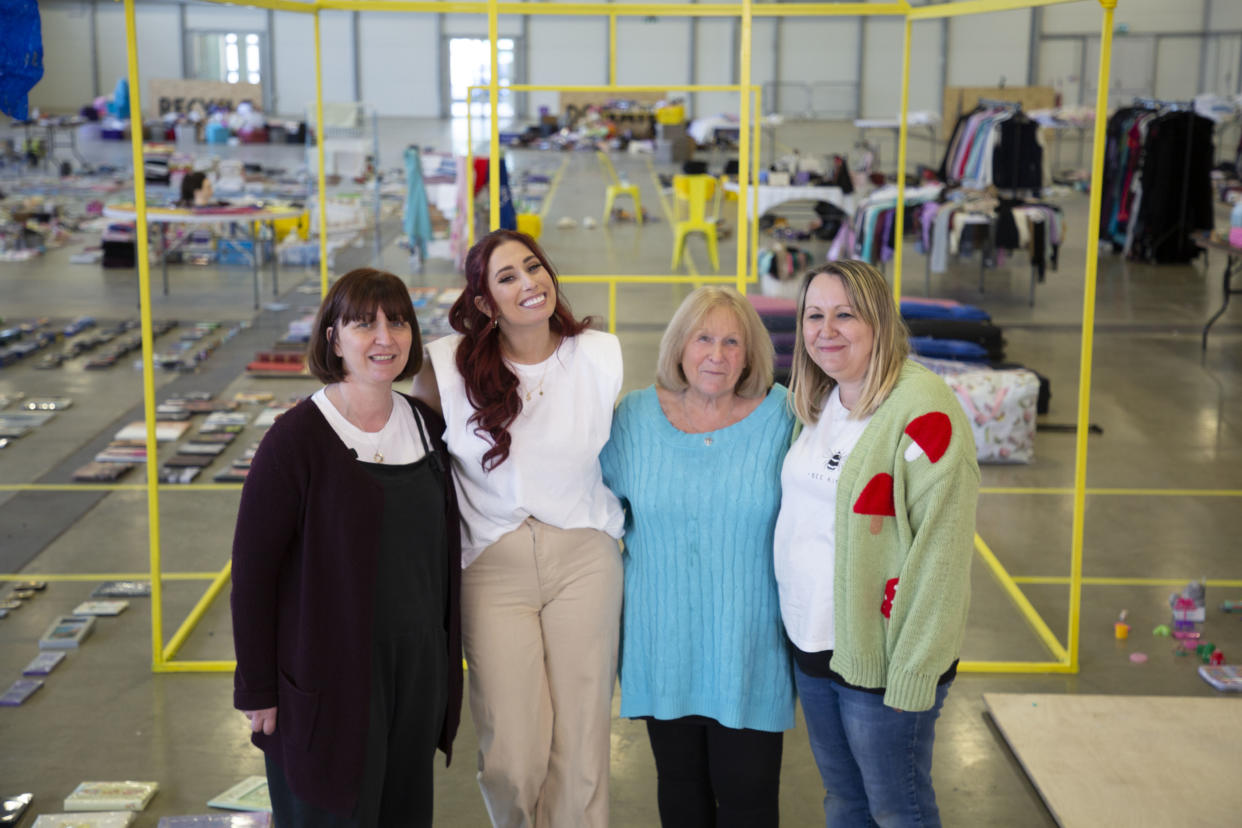 Stacey Solomon helped Sue and her daughters Nikki and Donna to declutter. (BBC)