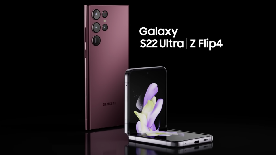 三星（Samsung）釋出30秒廣告介紹Galaxy S22 Ultra及Z Flip 4手機新功能。圖／翻攝自Samsung US YouTube