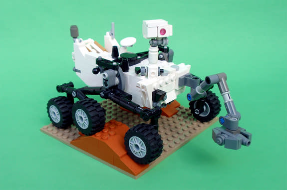 Mechanical engineer Stephen Pakbaz's LEGO version of NASA's Mars Science Laboratory rover, Curiosity — now with step-by-step instructions.