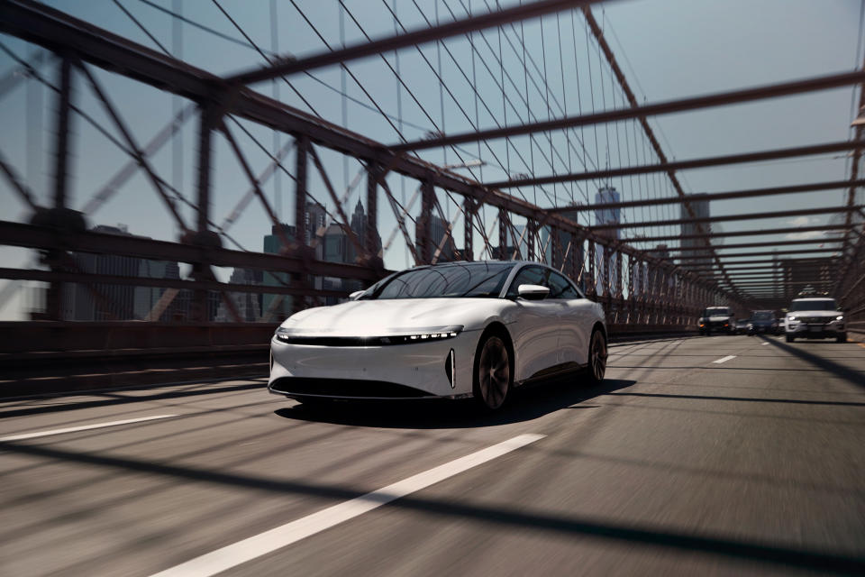 Lucid Motors announced the opening of its first Studio in New York City and the eighth Lucid Studio opened in the last year, with a total of 20 expected by the end of 2021. The flagship Studio establishes Lucidâ€™s presence in New York City ahead of customer deliveries of the groundbreaking Lucid Air later this year.