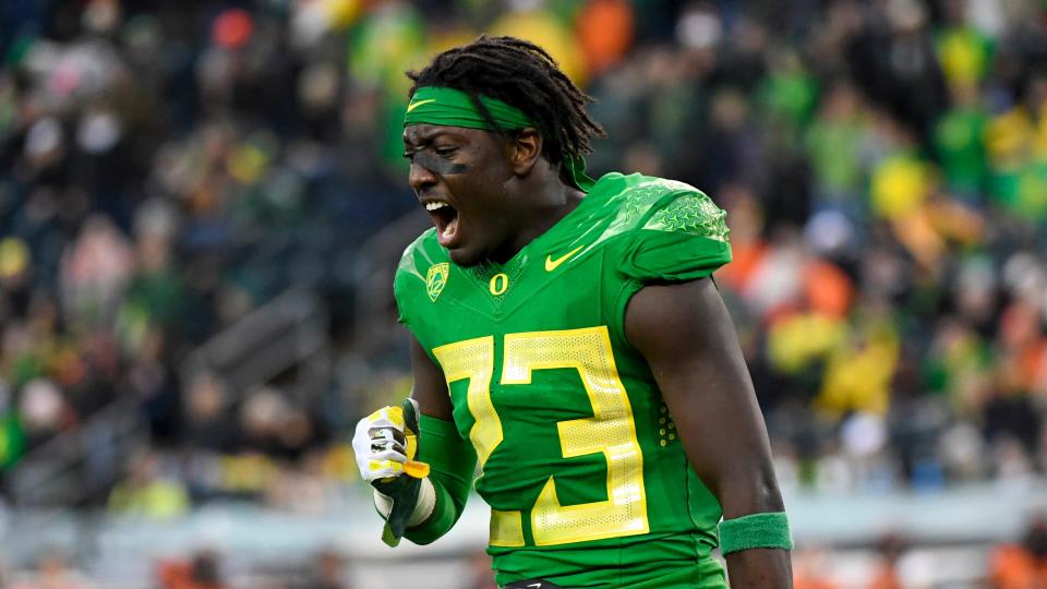 Oregon safety Verone McKinley III (23) led the NCAA FBS level with six interceptions. He's an undrafted free agent signee with the Dolphins.