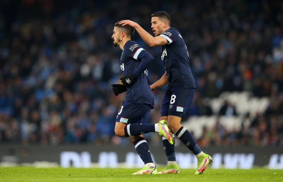 Manuel Lanzini (left) scored a stunning goal late on for West Ham (Getty)