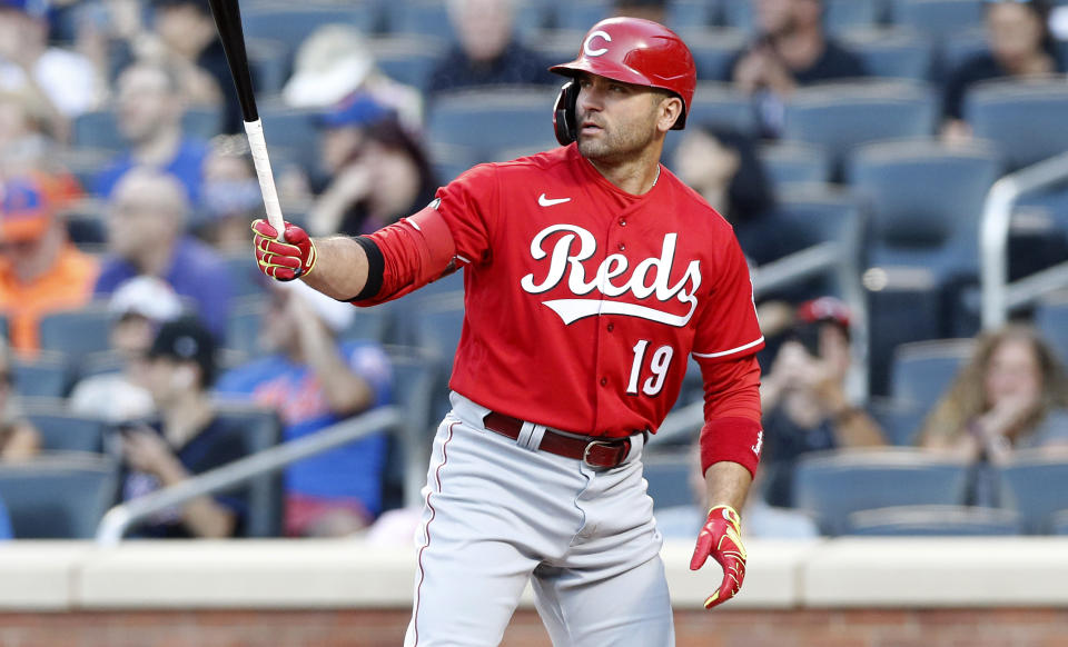 NEW YORK, NEW YORK - JULY 30:  Joey Votto #19 of the Cincinnati Reds in action against the New York Mets at Citi Field on July 30, 2021 in New York City. The Reds defeated the Mets 6-2. (Photo by Jim McIsaac/Getty Images)