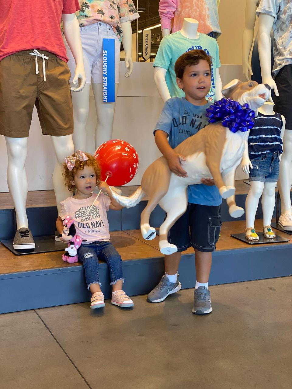 Old Navy Surprises 5-Year-Old Boy with Autism with ‘Magic’ Store Dog That Brings Him Joy