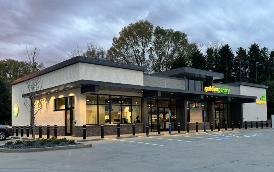 The new Golden Pantry in Bishop will open for business Wednesday morning, nearly two years after the original building was destroyed by fire.