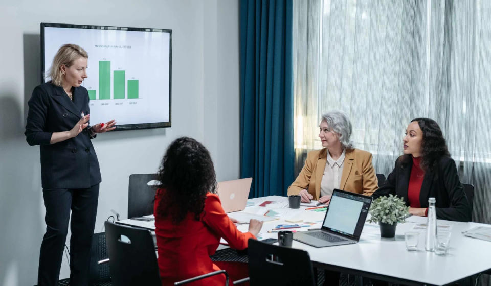 Mujeres emprendedoras con pymes. Foto: cortesía Belcorp