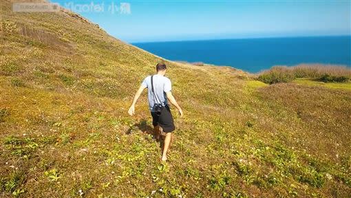 除了蔚藍海洋之外，望安嶼也有許多鬱鬱蔥蔥的植物。（圖／Xiaofei小飛 授權）