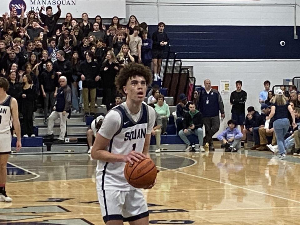 Manasquan's Darius Adams eyes a free throw during a 68-59 loss to Rosell Catholic on Monday.