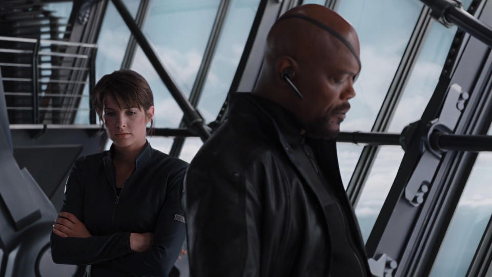 Maria (Cobie Smulders) and Fury (Samuel L. Jackson) in <i>Avengers</i> (Photo: Marvel Studios)