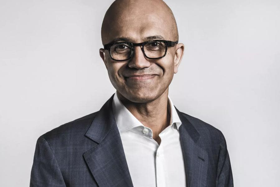 Satya Nadella no quiere exclusivos en consolas; culpa a Sony por no poder hacerlo