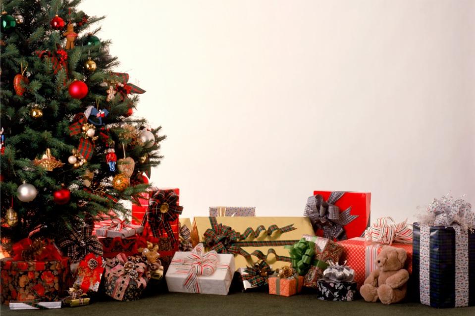 A mum claims that it is “tacky” for parents to post images of their children’s presents on Christmas Eve. Photo: Getty