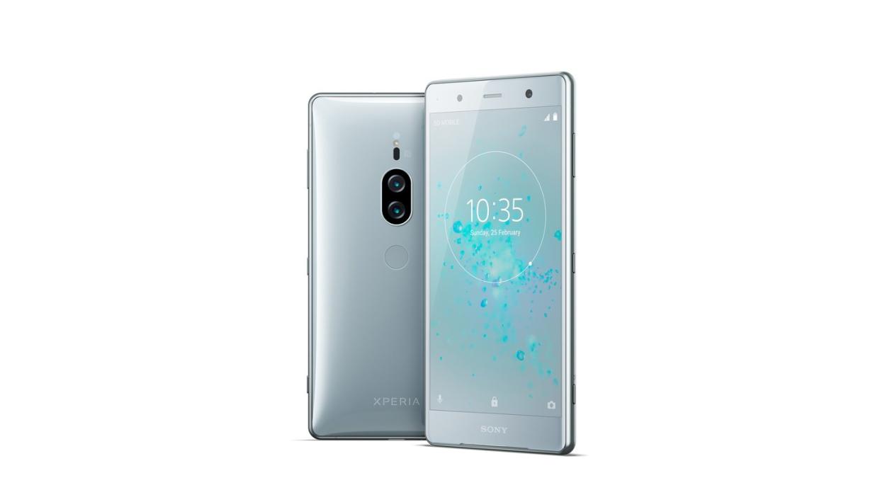 Das Xperia XZ2 Premium mit Glas-Gehäuse und Aluminium-Rahmen kommt Ende August für 900 Euro - in Silber oder Schwarz. Foto: Sony