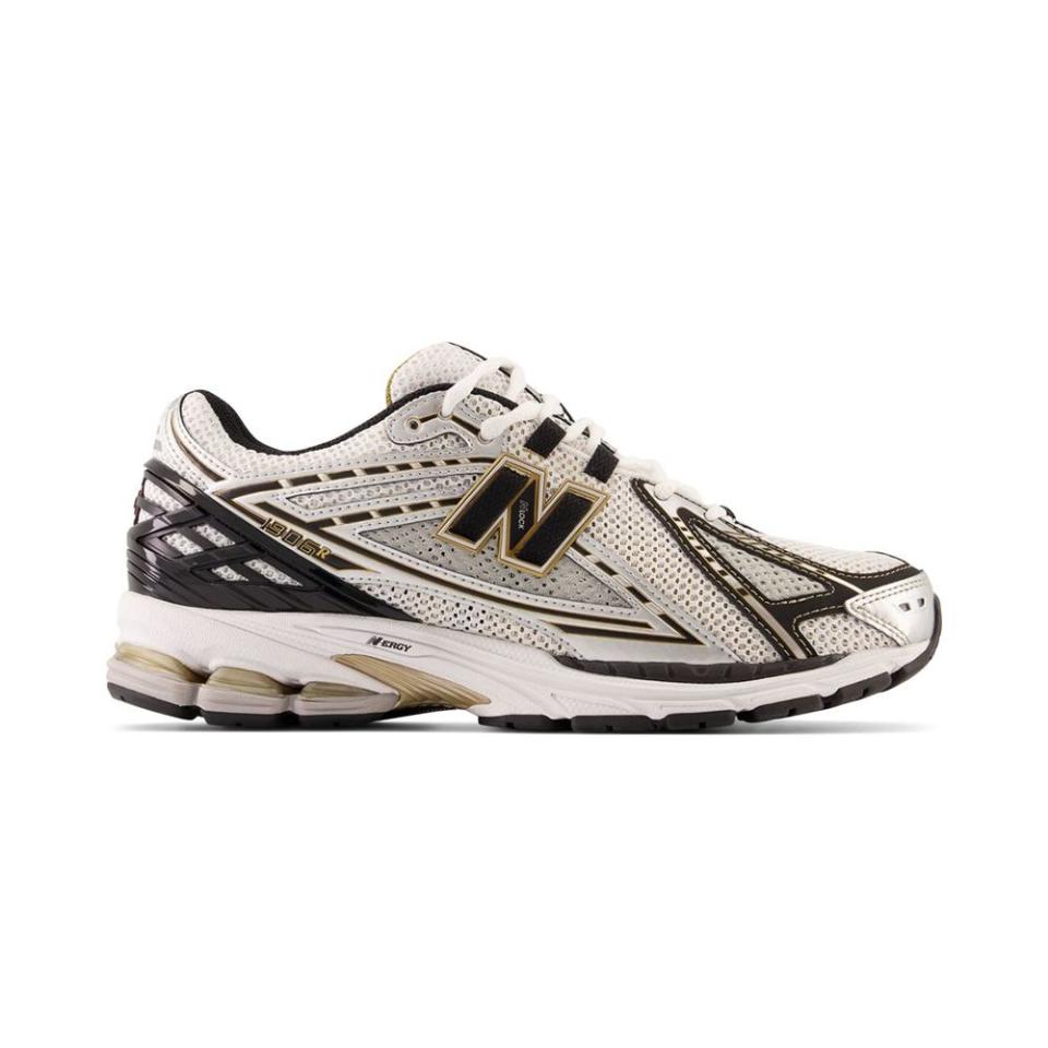 <p><a href="https://go.redirectingat.com?id=74968X1596630&url=https%3A%2F%2Fwww.newbalance.com%2Fpd%2F1906r%2FM1906RV1-39645.html&sref=https%3A%2F%2Fwww.elle.com%2Ffashion%2Fshopping%2Fg44787702%2Fbest-new-balance-shoes%2F" rel="nofollow noopener" target="_blank" data-ylk="slk:Shop Now;elm:context_link;itc:0;sec:content-canvas" class="link ">Shop Now</a></p><p>1906R</p><p>newbalance.com</p><p>$154.99</p>