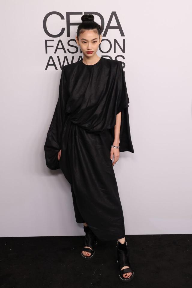 Squid Game's HoYeon Jung Wore Incredible Louis Vuitton Draped Dress To CFDA  Fashion Awards