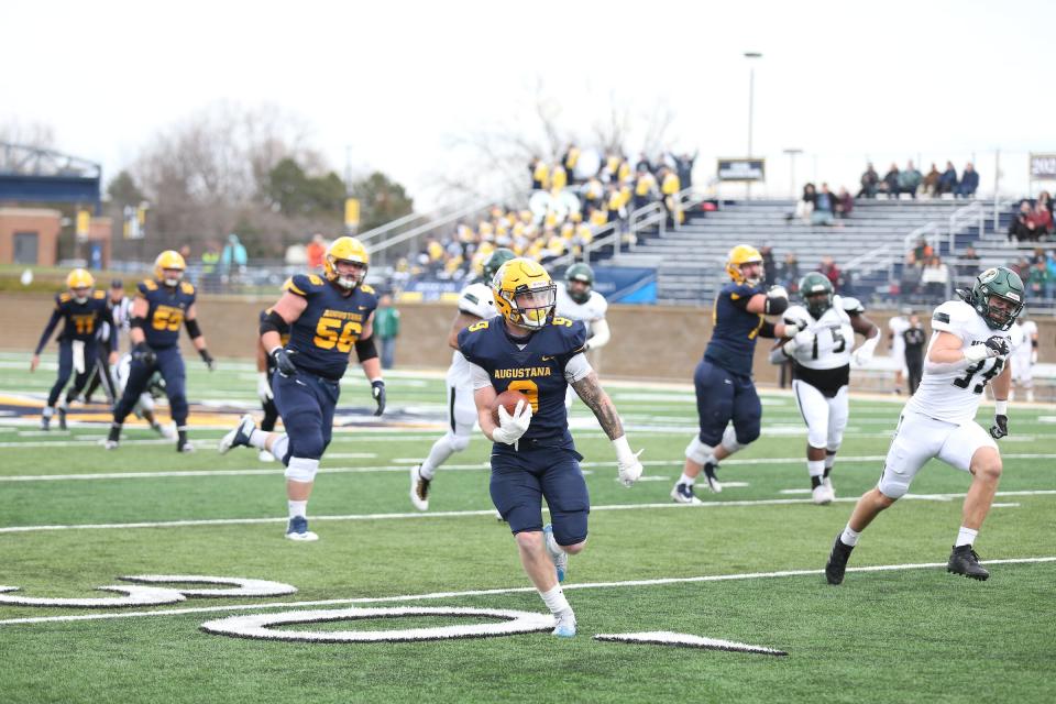 Augustana's Jarod Epperson looks for a hole against Bemidji State in the first round of the Division II playoffs on Saturday in Sioux Falls.