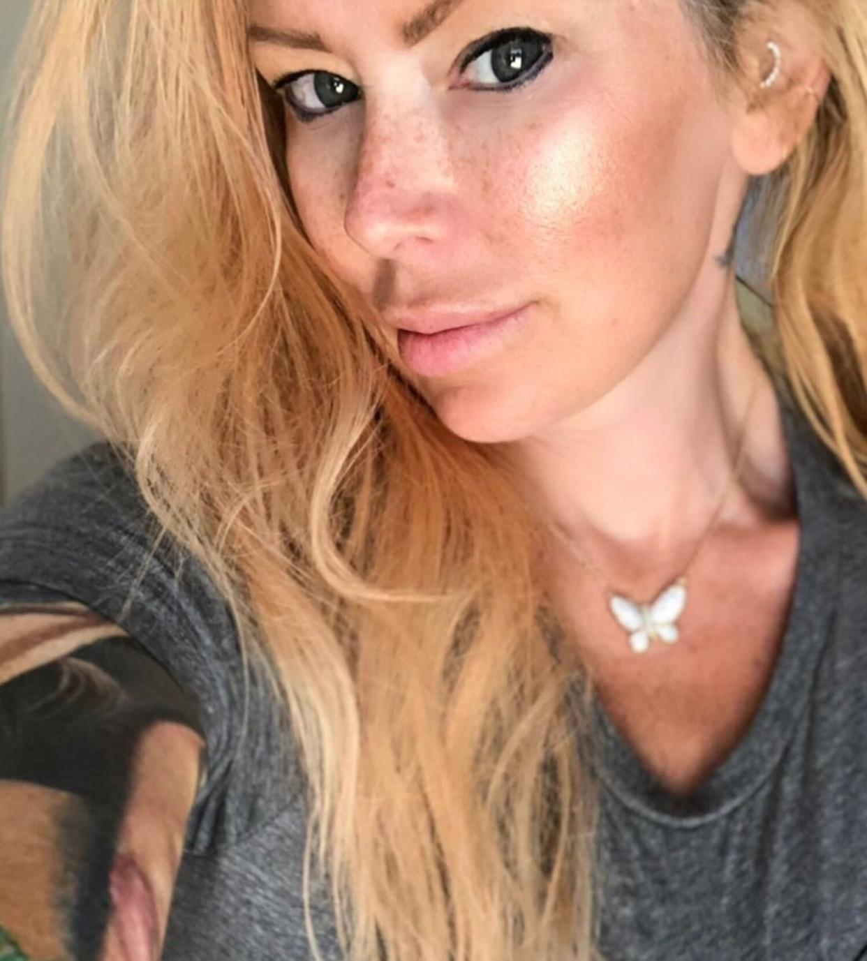 Jenna Jameson Shares Video Using a Walker, Says She's Trying to 'Phase Out' Her Wheelchair: 'Up and About'