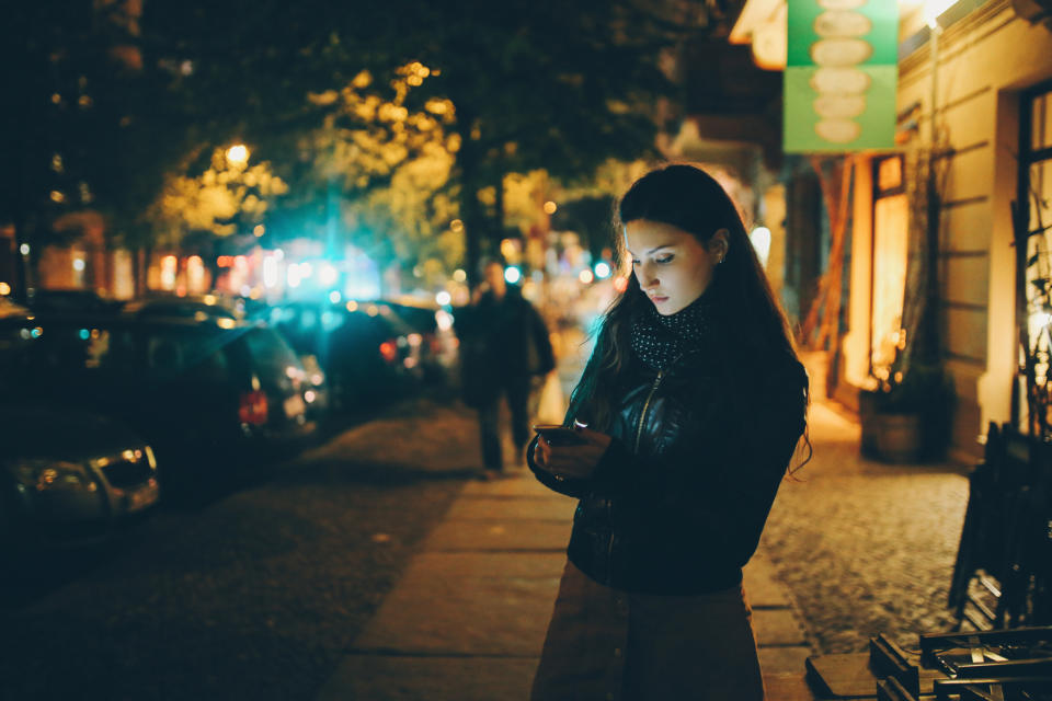 Women are sharing a personal safety phone tip on social media. (Getty Images)