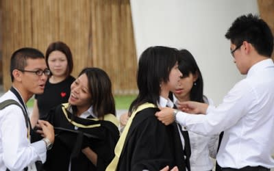 The Ministry of Education is studying how to provide more university opportunities for local students. (Yahoo! file photo)