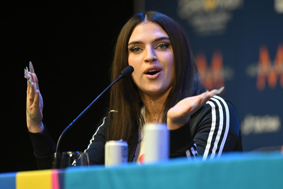 Mae Muller at a Eurovision press conference