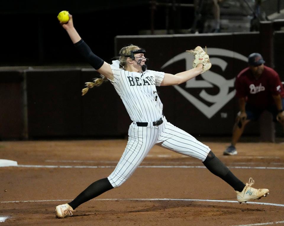 Basha's Natalie Fritz (7) throws against Perry during the 6A softball championship at Farrington Softball Stadium in Tempe on May 15, 2023.