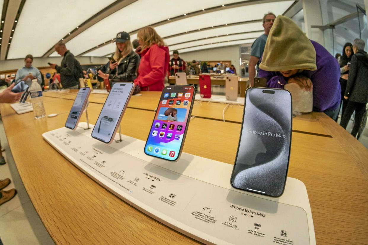 Selon la plainte, Apple possède 65 % du marché américain des smartphones en termes de chiffre d’affaires.  - Credit:Richard B. Levine/Newscom/Sipa