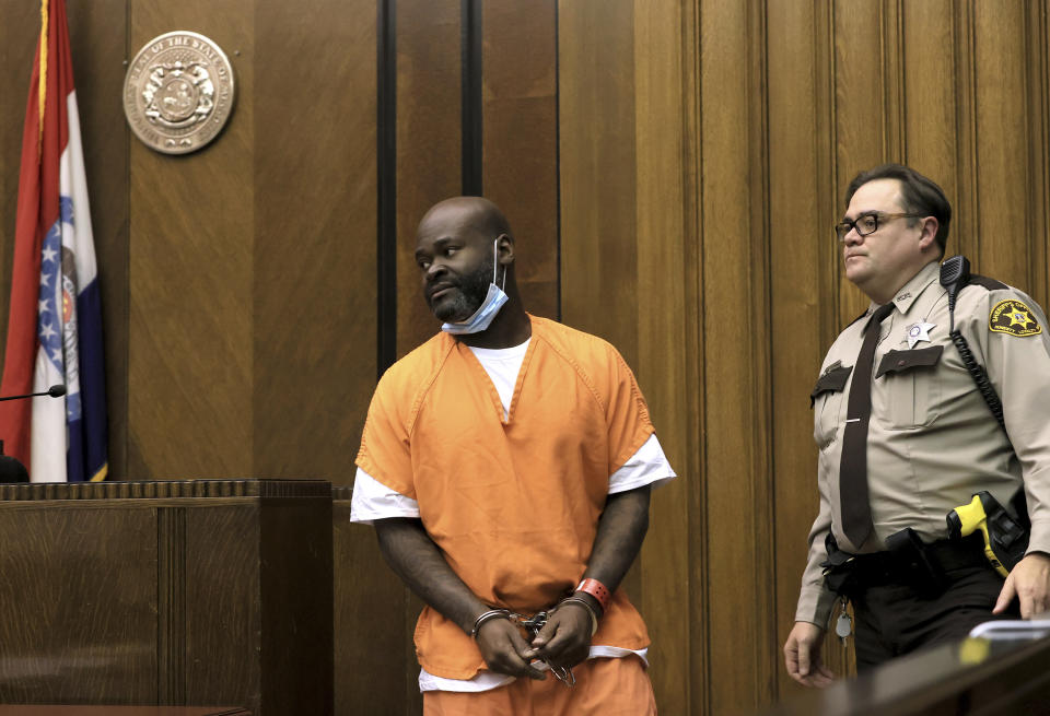 CORRECTS LAST NAME TO HOWARD, NOT JOHNSON -James "BA" Howard steps down from the stand after giving testimony that it was he who shot Marcus Boyd in 1994 and that Lamar Johnson was not even present at the scene of the crime, during Johnson's wrongful conviction hearing in St. Louis, Monday, Dec. 12, 2022. (David Carson/St. Louis Post-Dispatch via AP, Pool)