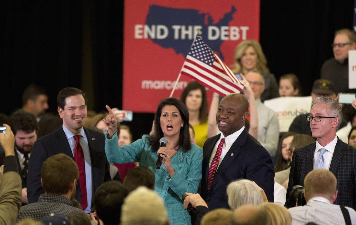 Republican presidential candidate Sen. Marco Rubio, R-Fla., stands with, from second from left, South Carolina Gov. Nikki Haley, Sen. Tim Scott, R-S.C., and Rep. Trey Gowdy, R-S.C., during a rally, Friday, Feb. 19, 2016, in Columbia, S.C. (AP Photo/John Bazemore)