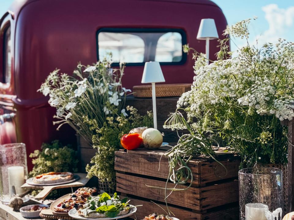 hamptons aristocrat tomato truck and spread of food