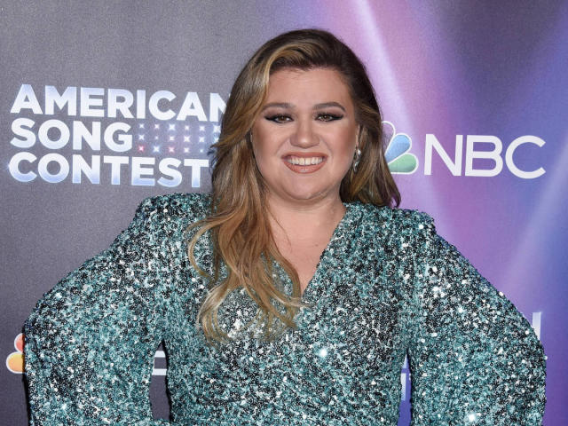 Kelly Clarkson Revealed Who She Turned to Most While Struggling With  Brandon Blackstock Divorce