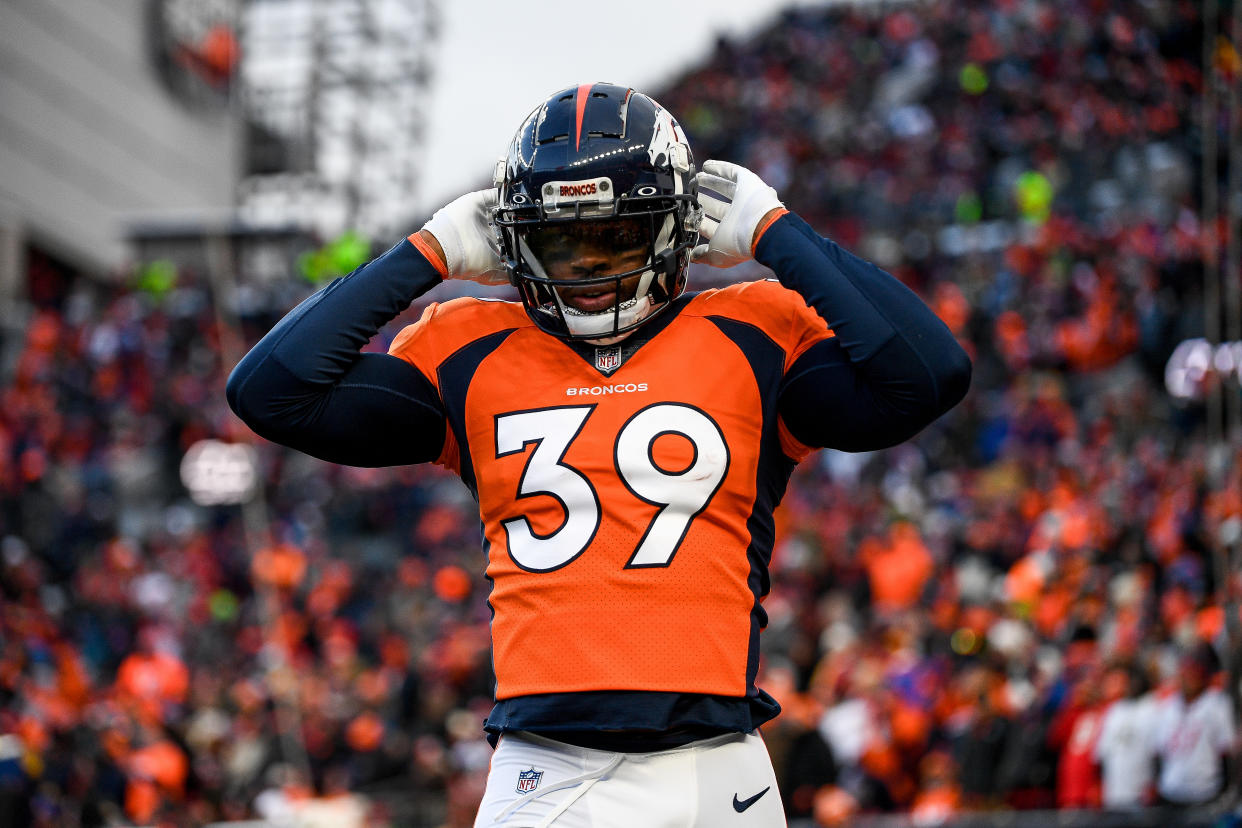 DENVER, CO - OCTOBER 29: Denver Broncos running back Dwayne Washington (39) looks on during a game between the Kansas City Chiefs and the Denver Broncos at Empower Field at Mile High on October 29, 2023 in Denver, Colorado. (Photo by Dustin Bradford/Icon Sportswire via Getty Images)