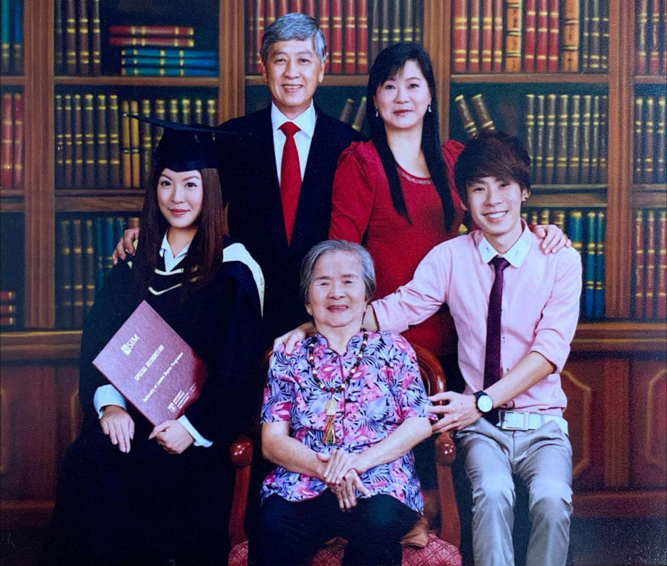 Hannah Lau posed with her family for a graduation photo. (PHOTO: Hannah Lau)