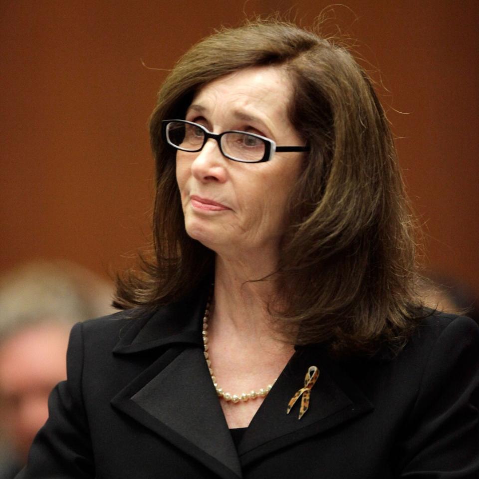 Donna Clarkson addressing the court during Spector’s sentencing in 2009 - Jae C Hong-Pool/Getty Images